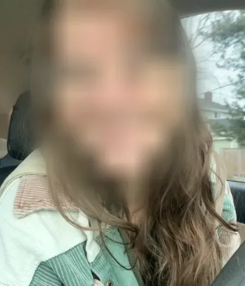 Antonia, 40