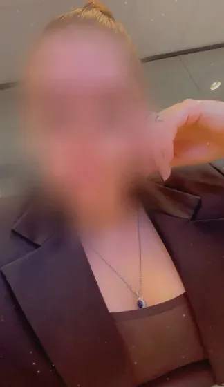 Aylin, 32