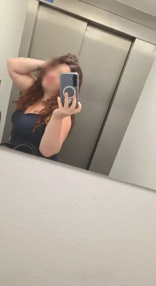 Bianca, 34