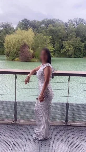 Carina, 40