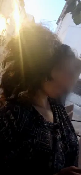 Claudia, 40