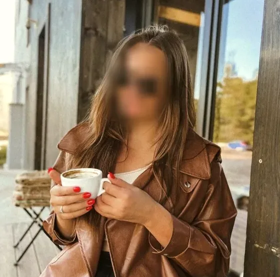 Dragana, 27