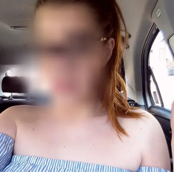 Emilia, 27