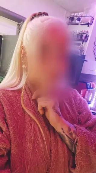 Helena, 34