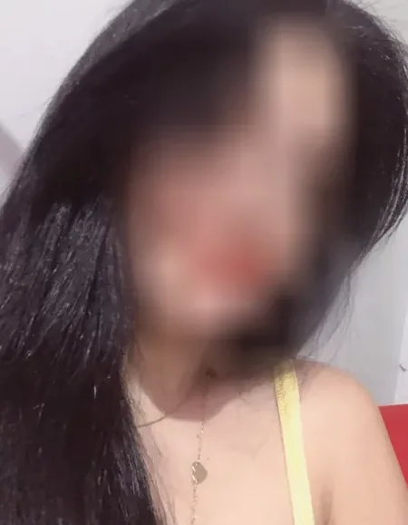 Kathrin, 36