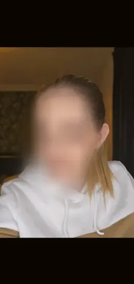 Kathrin, 36