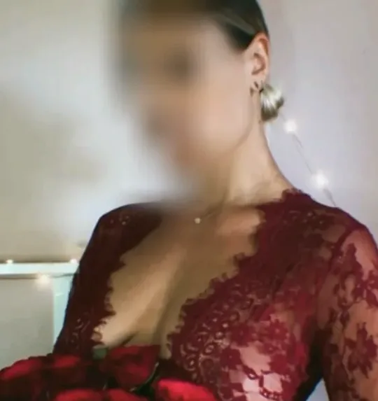 Katrin, 20