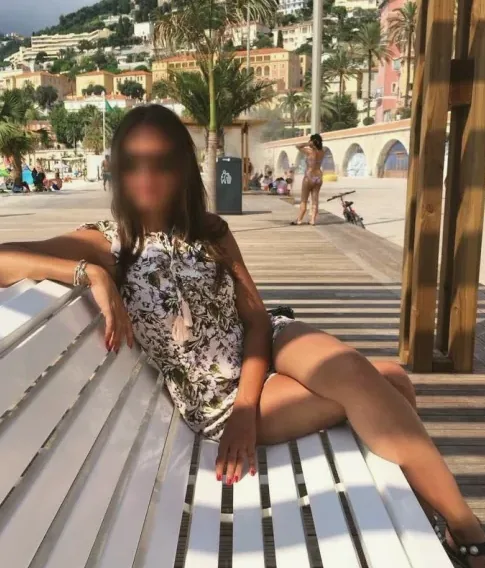 Milica, 32