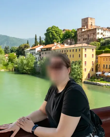 Miriam, 28