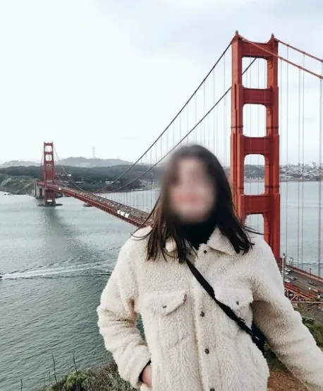 Simone, 28