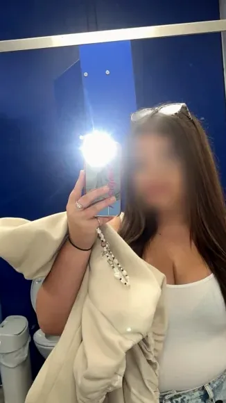 Viktoria, 18