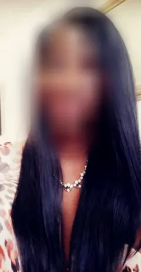 Yvonne, 39